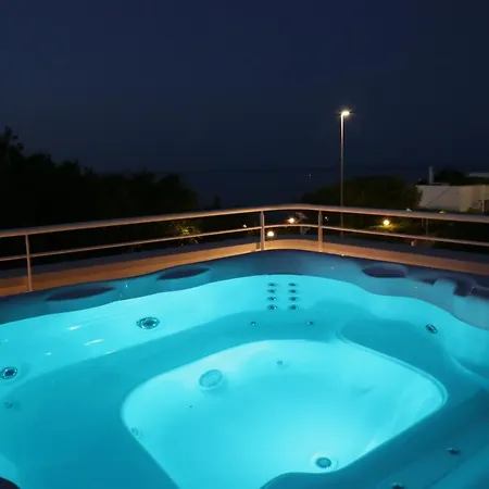 Curri Al Mare