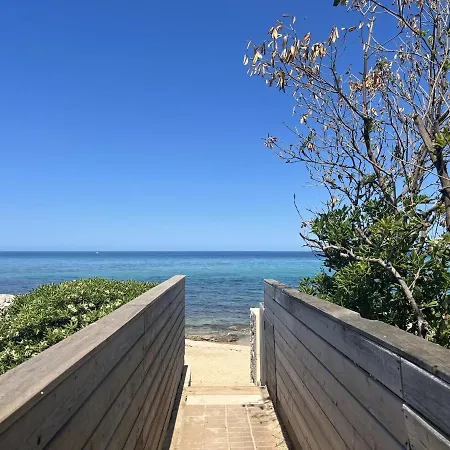 Curri Al Mare Villa *