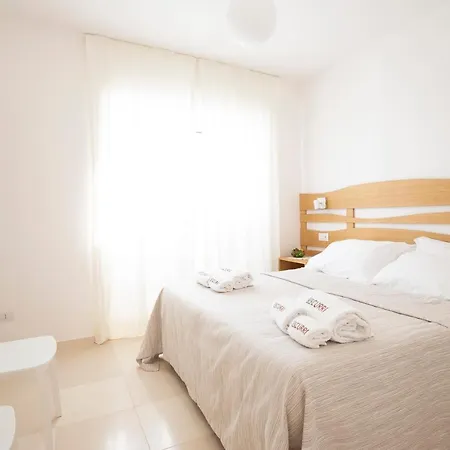 Curri Al Mare Villa *